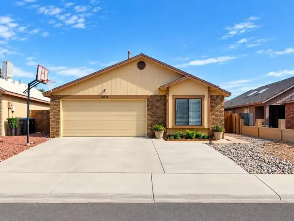 7719 San Augustine Street Nw, Albuquerque