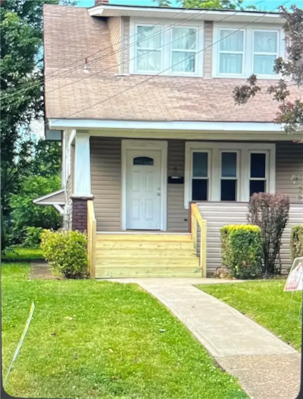8 Laurel Avenue , New Castle