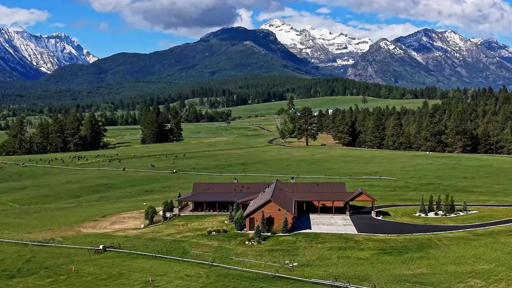 246 Coal Mine Road, Darby