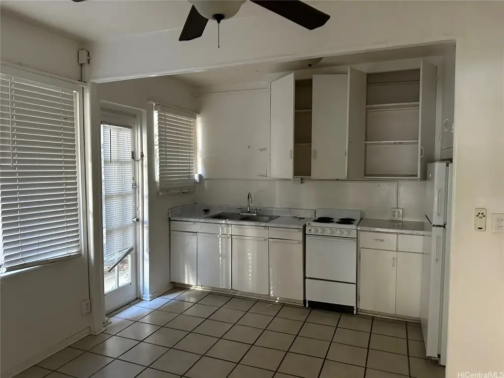 438 Launiu Street, Honolulu