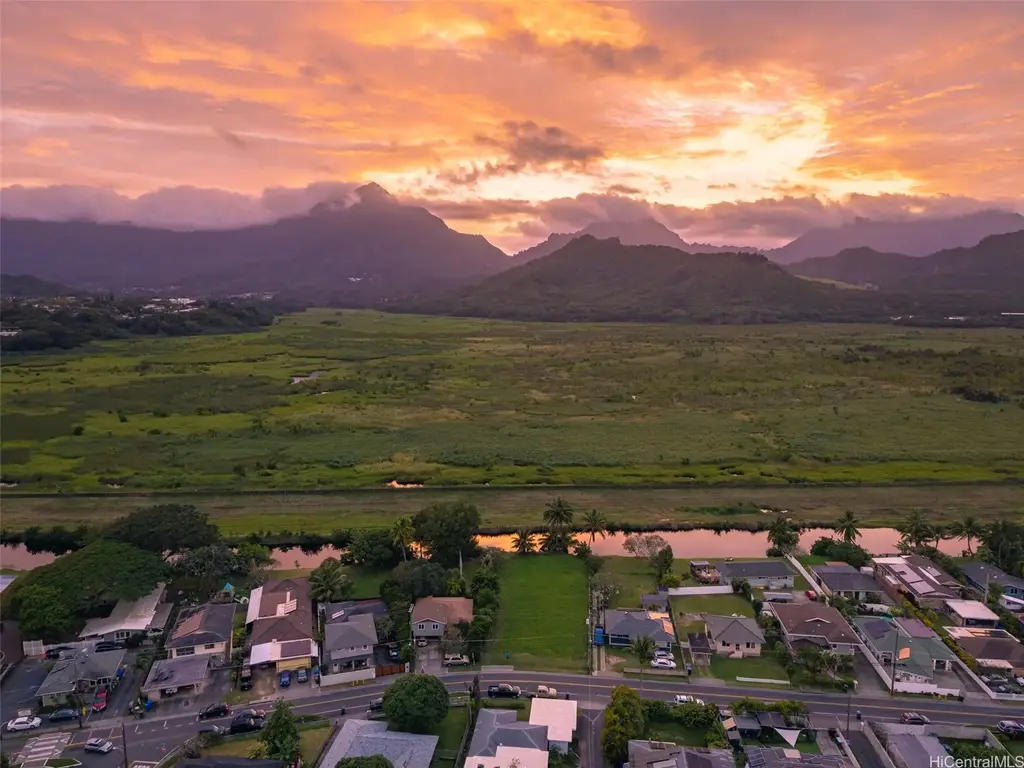 221 Kihapai Street, Kailua