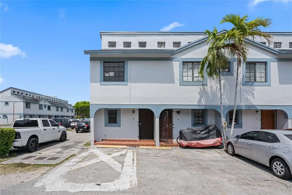 12035 Sw 18th St 9-48, Miami