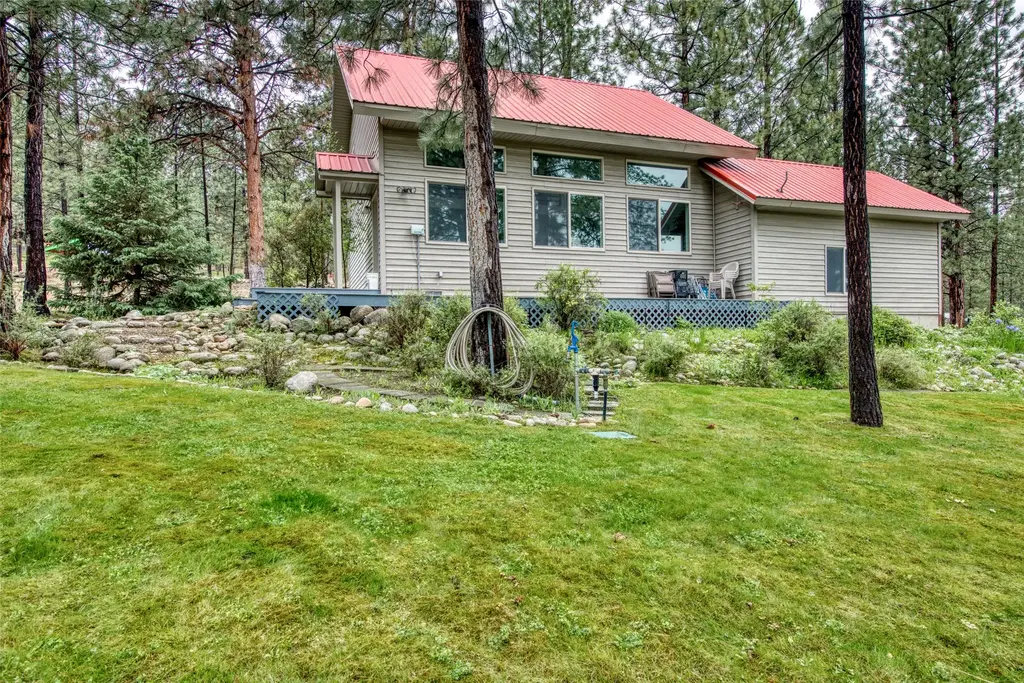 219 Peaceful Drive, Hamilton