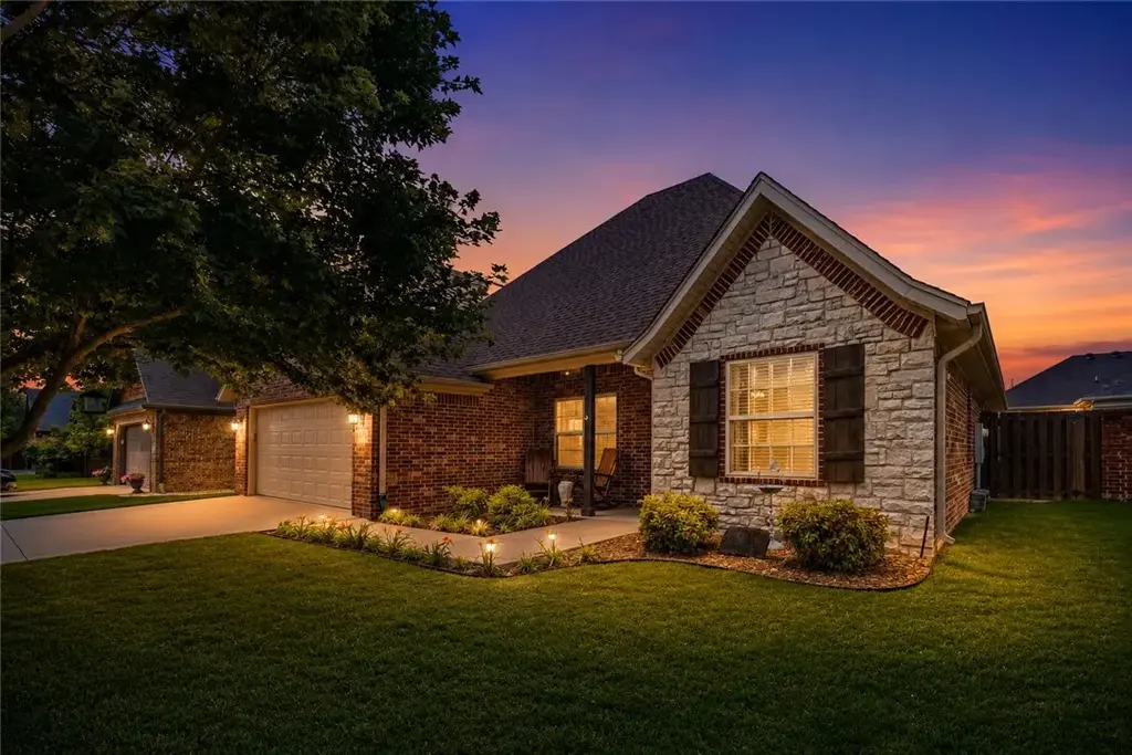 6502 S 49th Street, Rogers