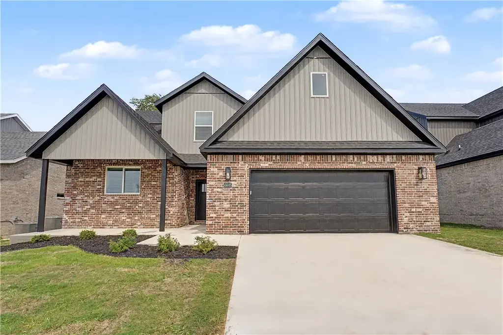 6605 Sw Crabapple Street, Bentonville