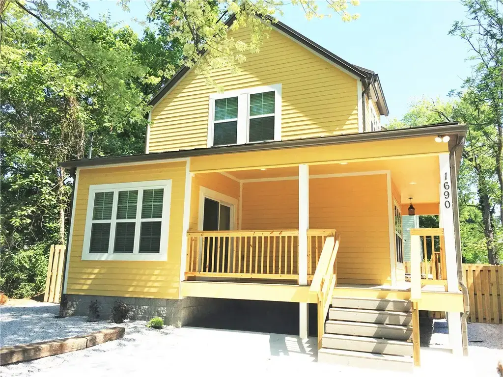 1690 W Neptune Street, Fayetteville