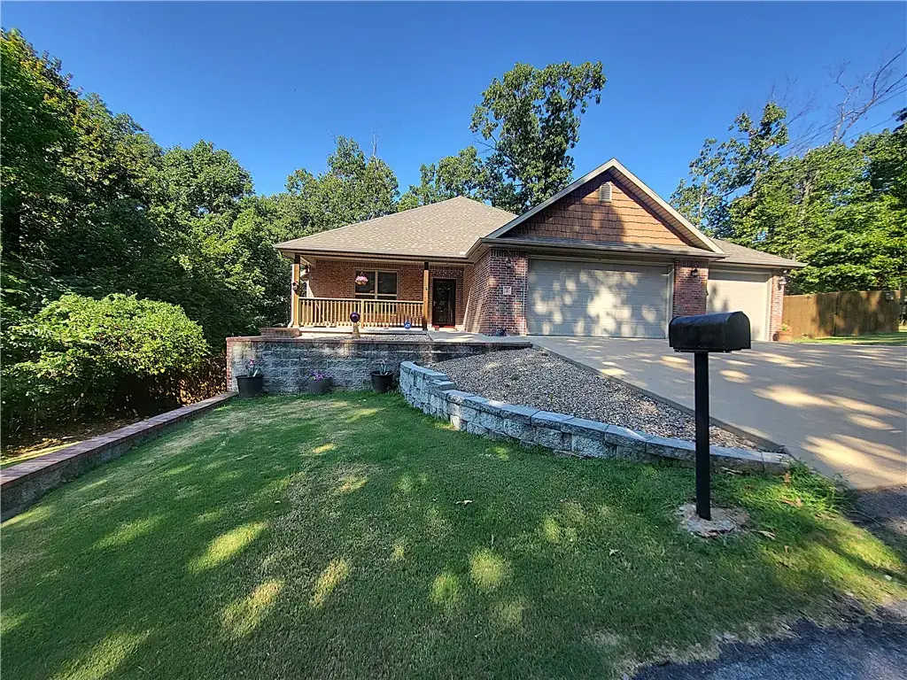 2 Ottery Lane, Bella Vista