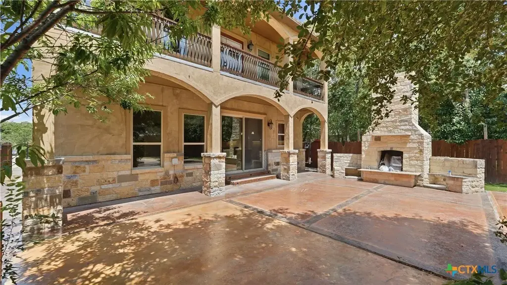 295 N West End Avenue, New Braunfels
