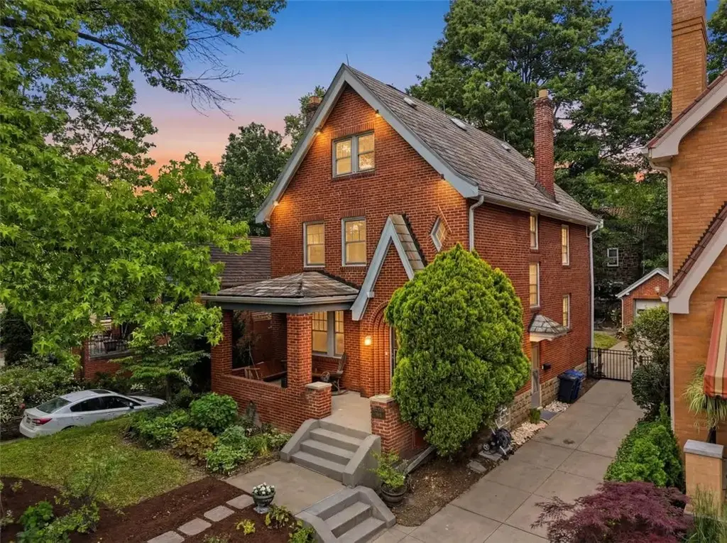 6925 Rosewood Street, Point Breeze