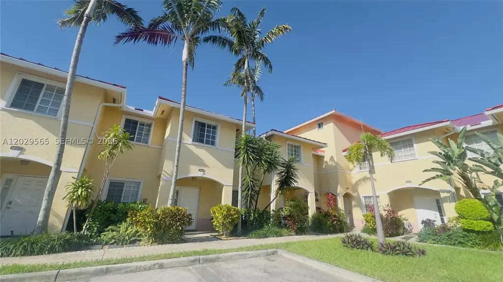 2036 Ne 167th St 3-131, North Miami Beach
