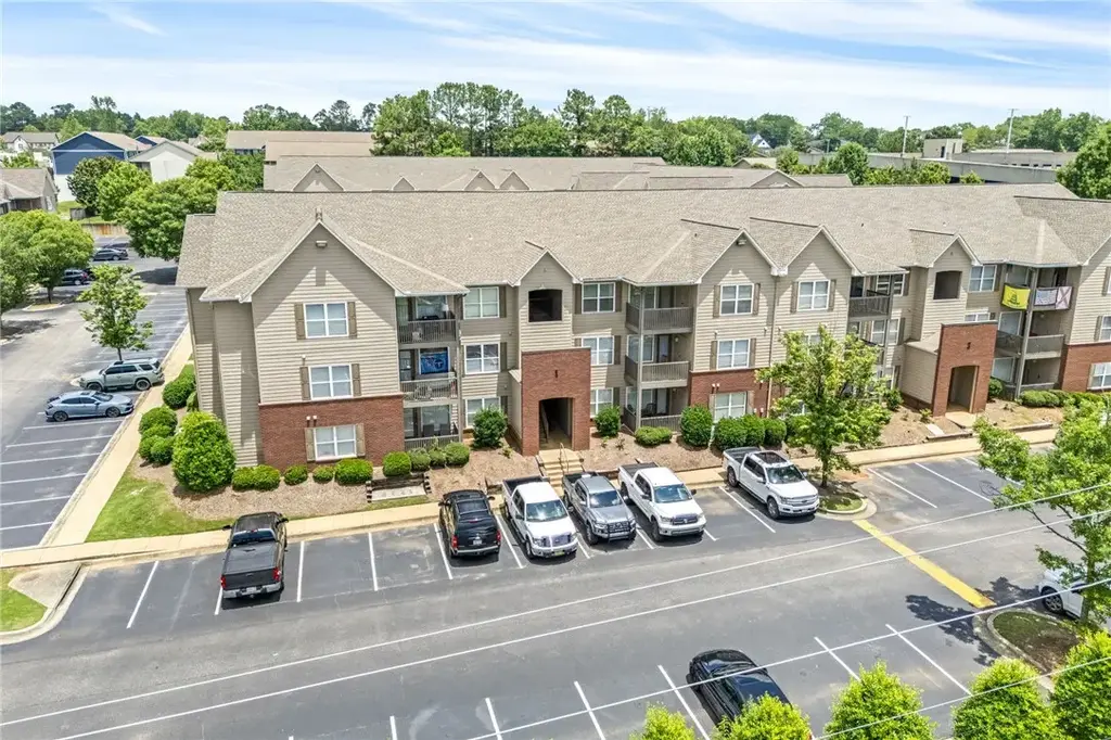 730 W Magnolia Ave 1-304, Auburn