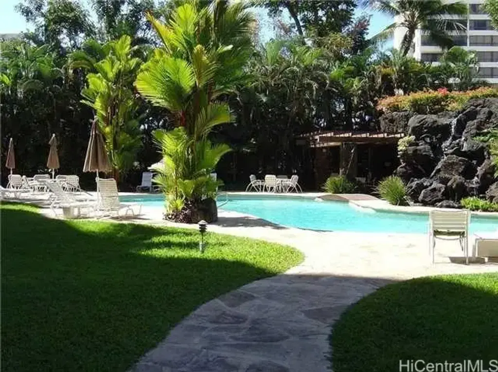 1525 Wilder Avenue # 908, Honolulu