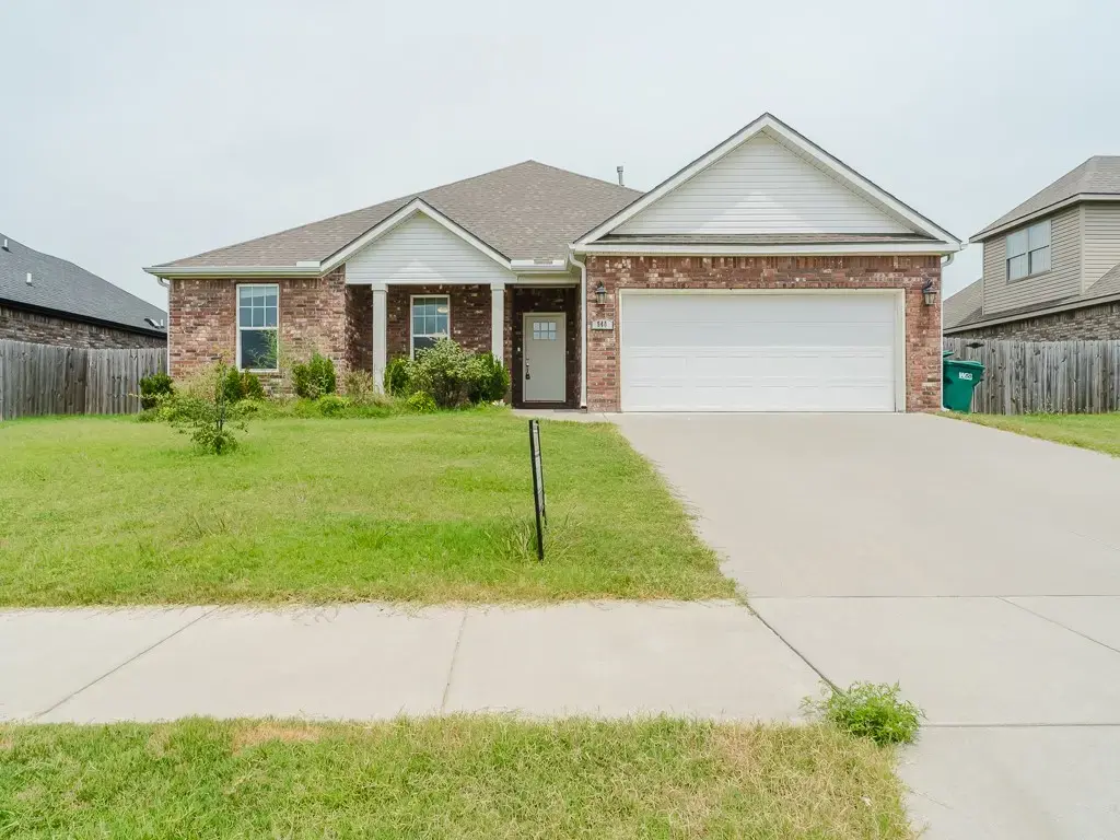 940 Ashmore Landing Loop, Centerton