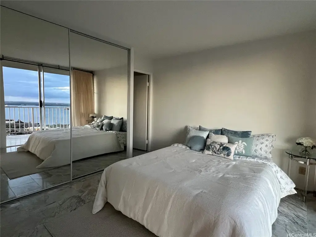 (unit #2810) 98-99 Uao Place, Aiea