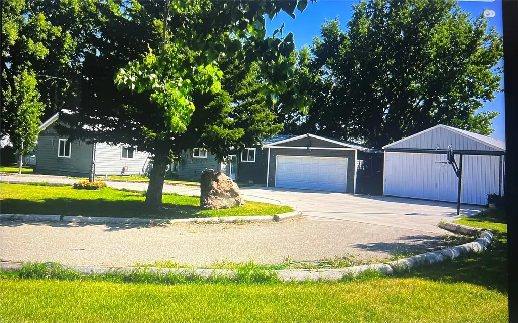 171 Edward Lane, Vaughn