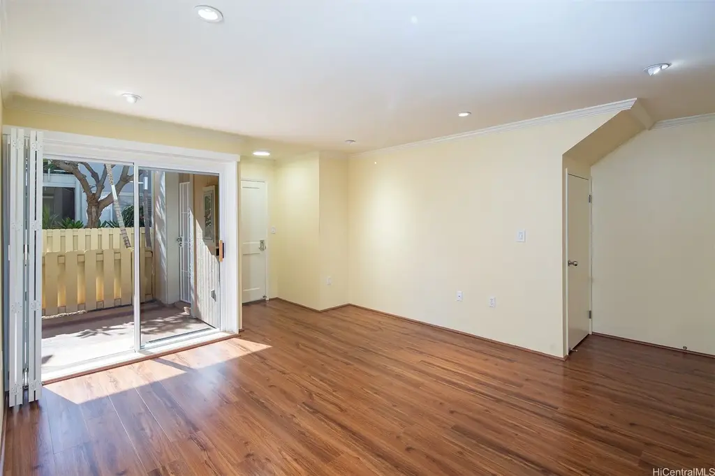 94-522 Kupuohi Street # 15-105, Waipahu