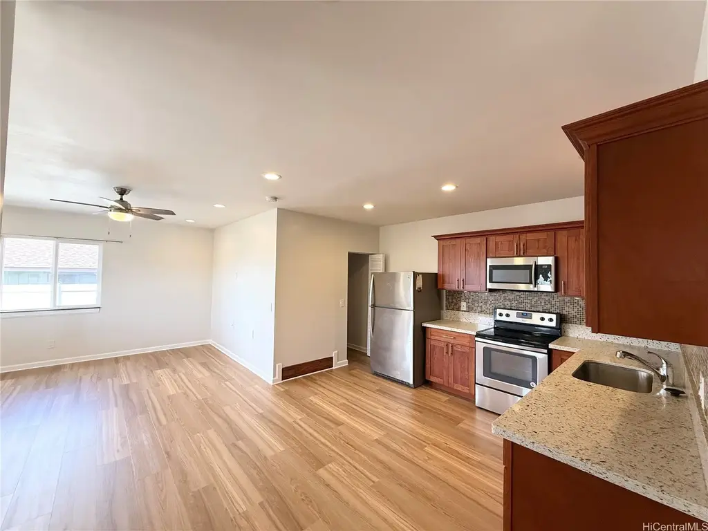 99-50 Nalopaka Place # A, Aiea
