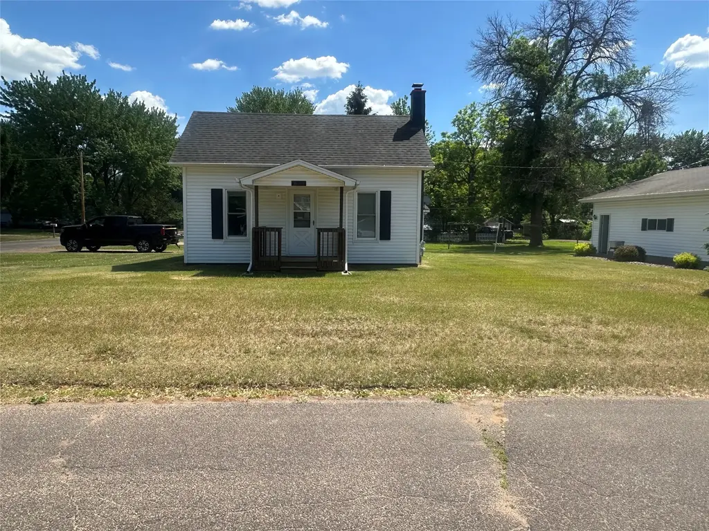 301 Cliff Street, Chippewa Falls