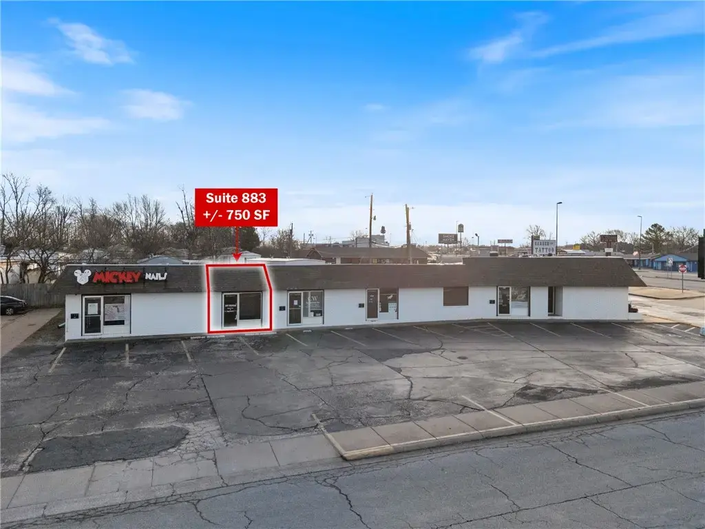 883 Dogwood Street, Siloam Springs