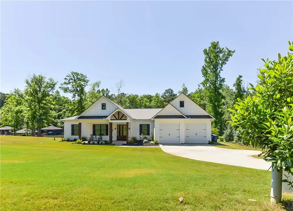 209 Lee Rd 2121, Salem