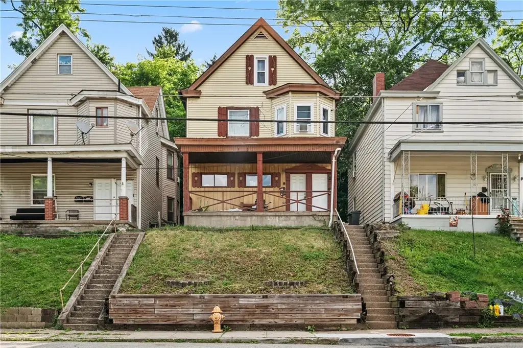 1527 Rutherford Avenue , Beechview