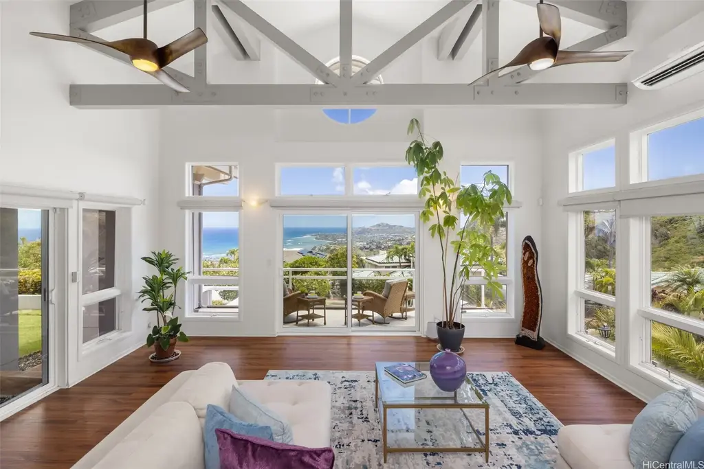 626 Kahiau Loop, Honolulu