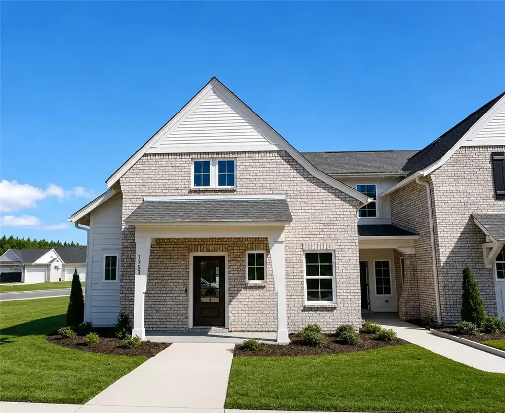 1753 Woodland Pines Ln 259, Auburn