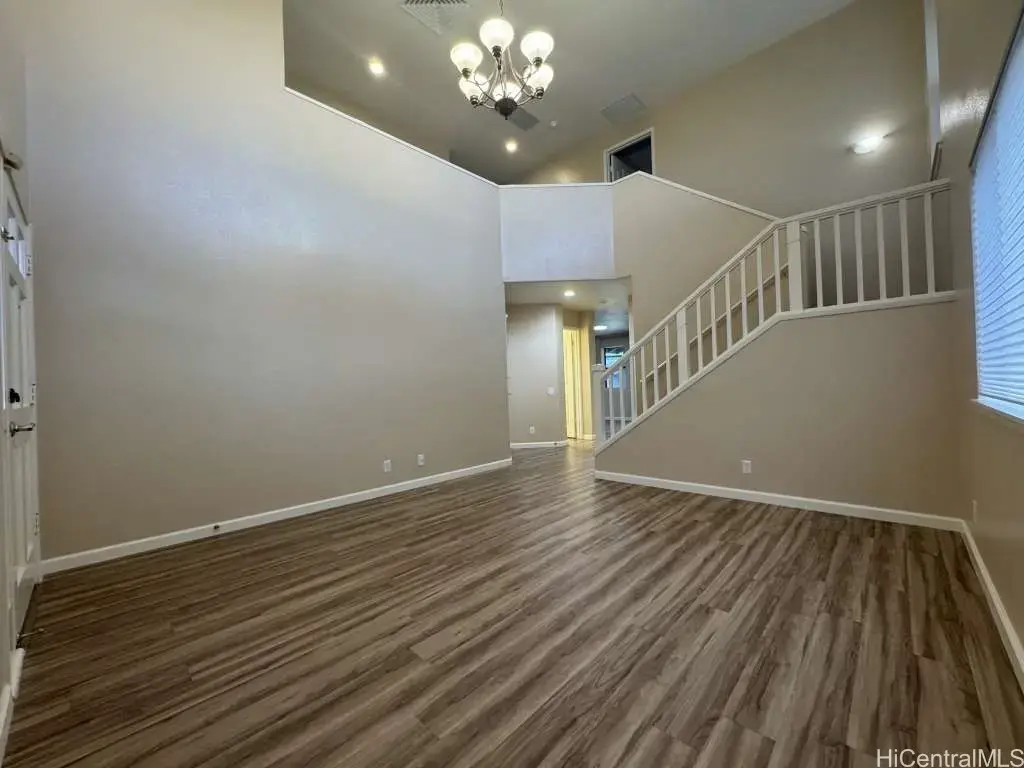 95-1049 Kihene Street, Mililani