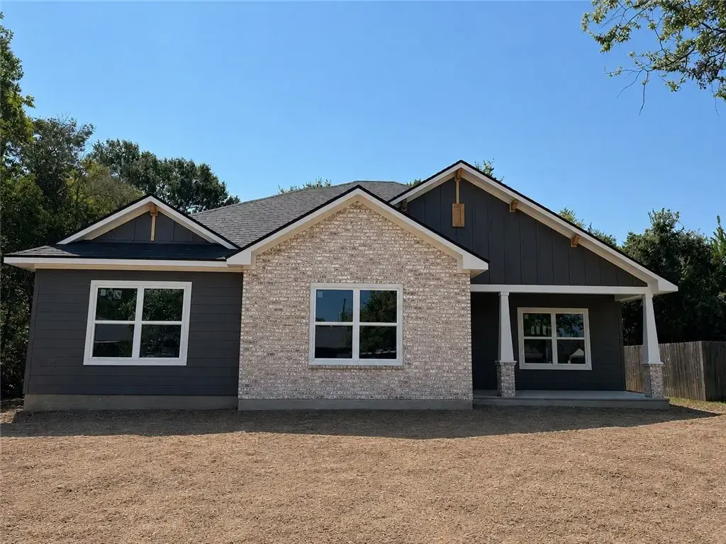 2121 Manning Way, Bryan