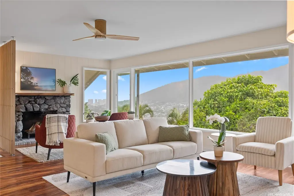 3181 Beaumont Woods Place, Honolulu