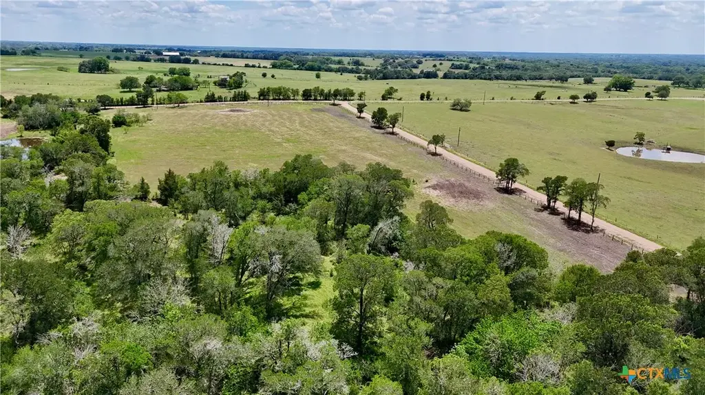2340 Langdon Road, Weimar