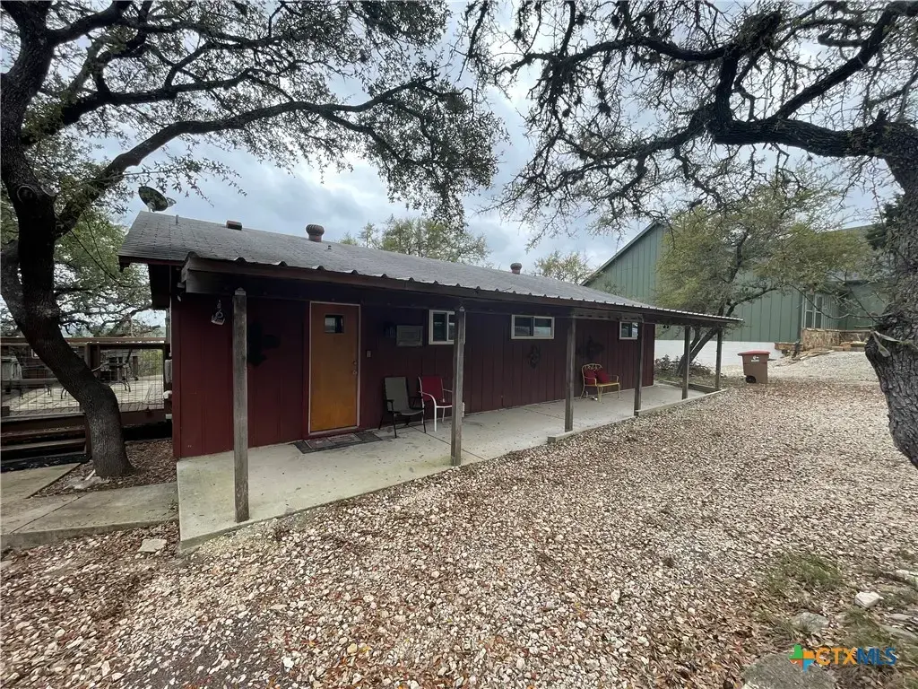 1221 Hallmark, Canyon Lake