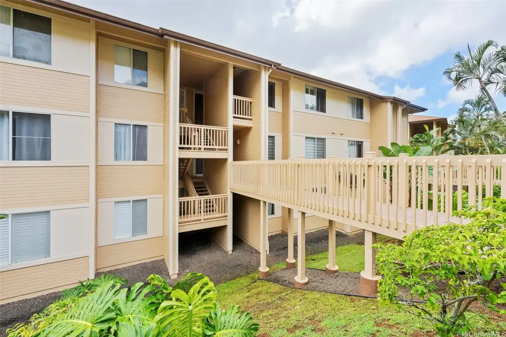 95-968 Wikao Street # H102, Mililani