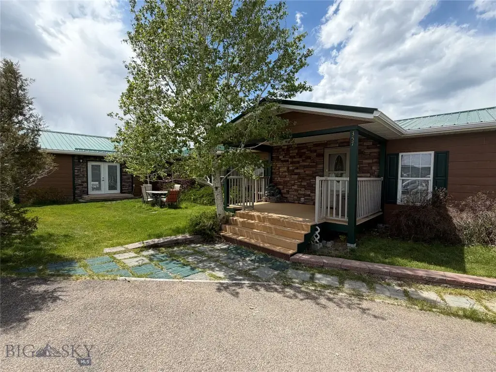 357 Lupine, Butte