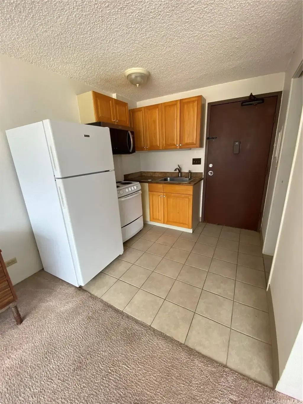 1560 Kanunu Street # 806, Honolulu
