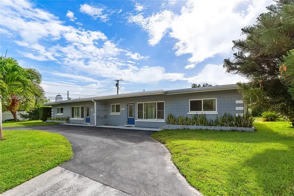 204 Nw 1st St, Boynton Beach