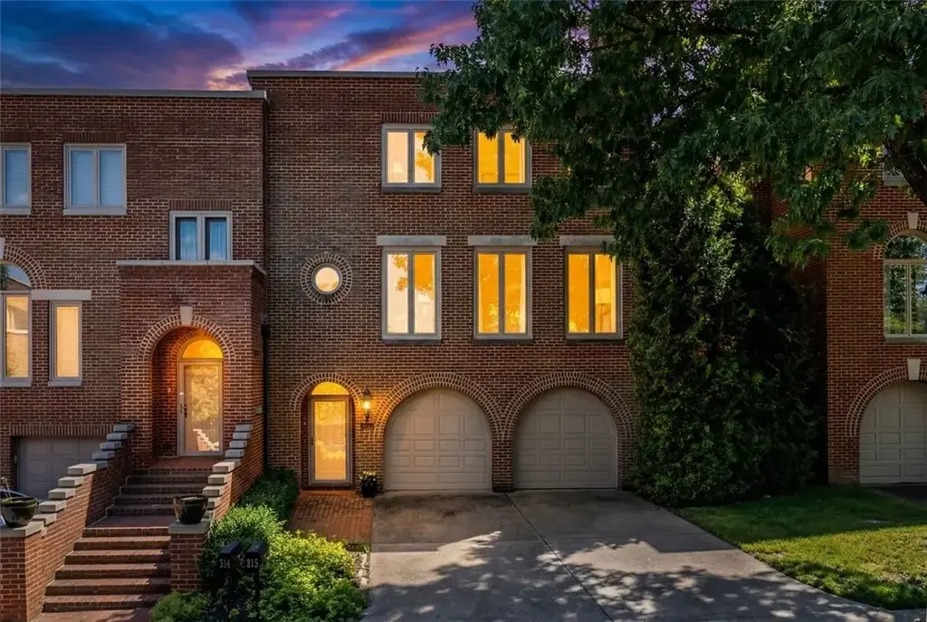 212 Schenley Road, Squirrel Hill