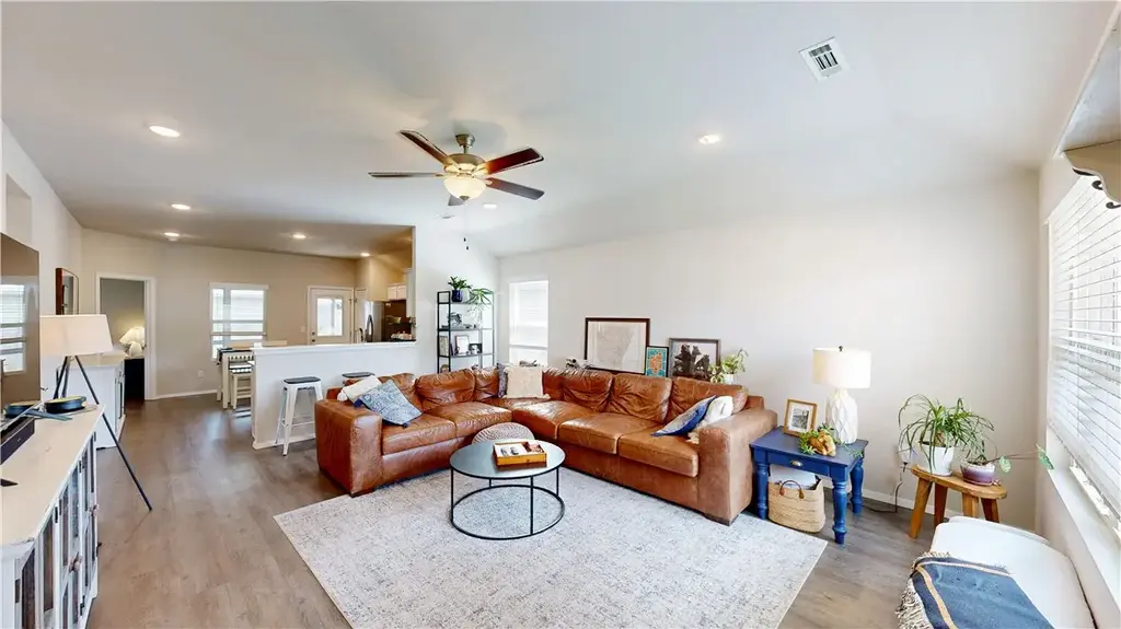 1066 E Sparrow Circle, Fayetteville
