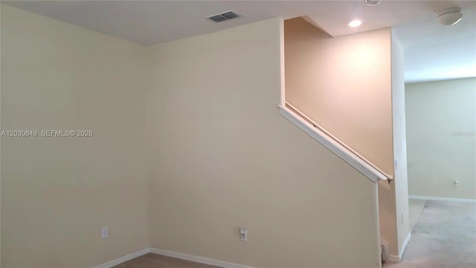4 of 19 - 7612 Fairgrove Avenue, , FL