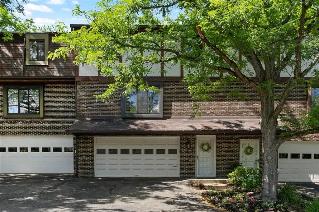 304 Cottingham Court , McCandless