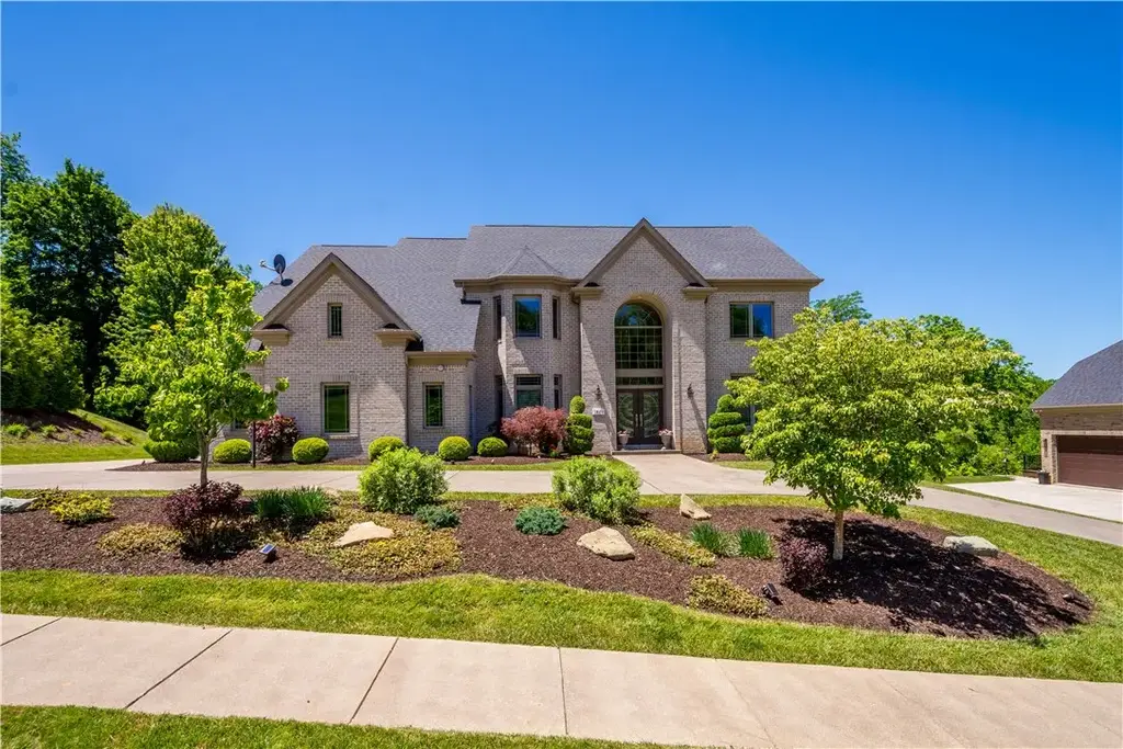 1820 Winchester Drive , Upper St Clair