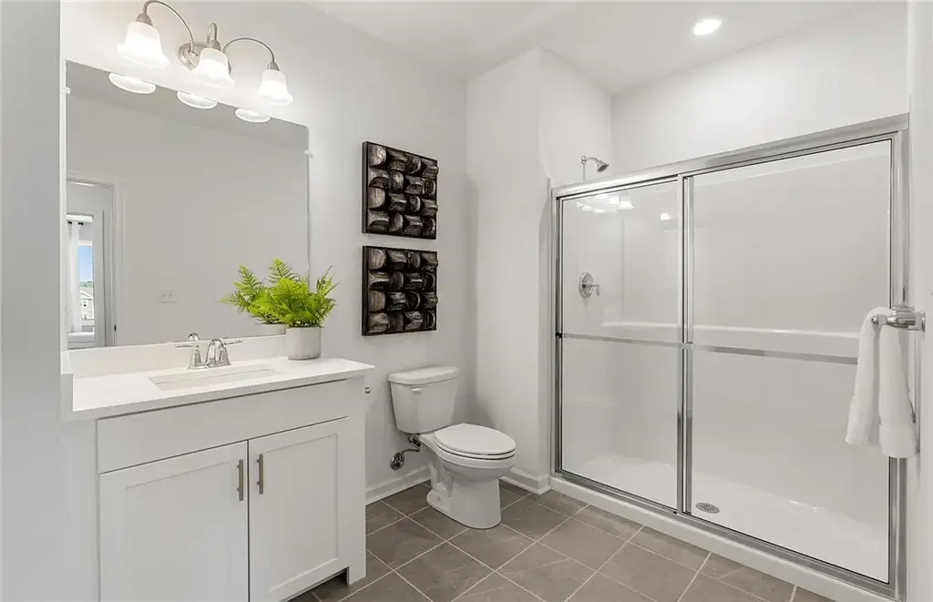 141 East Point Dr # 303, East Providence