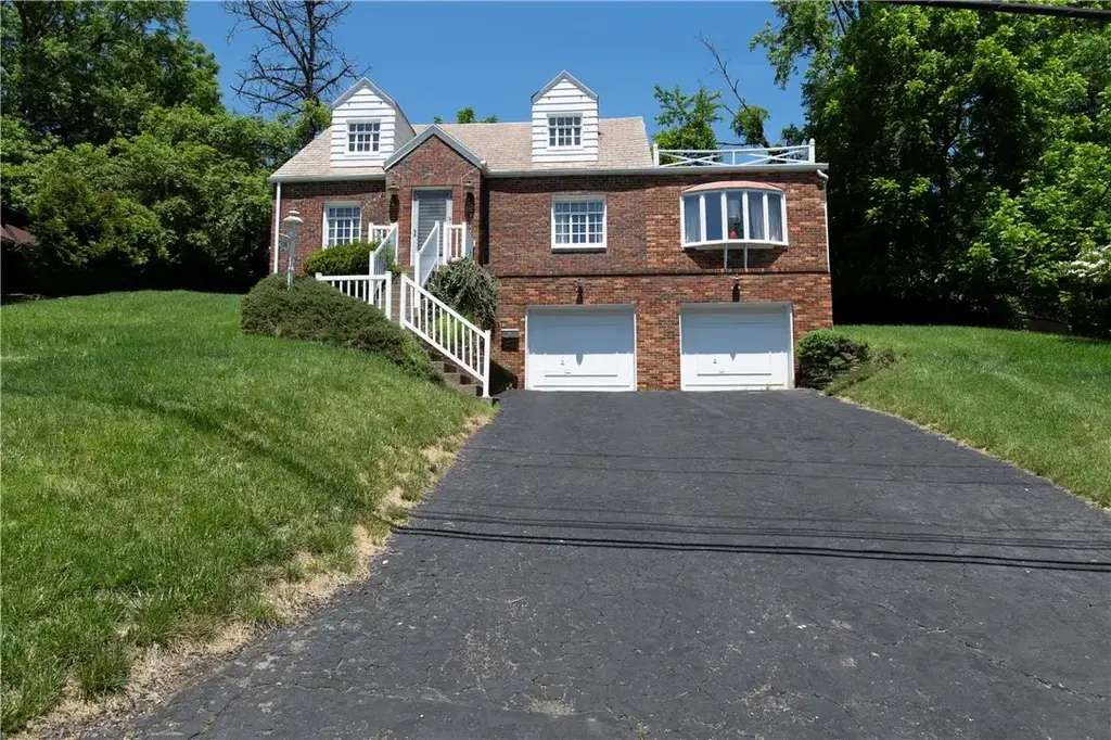 136 Colson Drive , Pleasant Hills