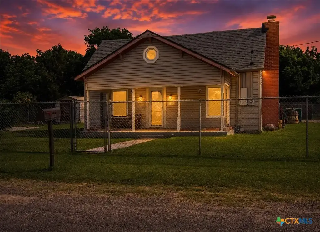 300 W Avenue J, Nolanville