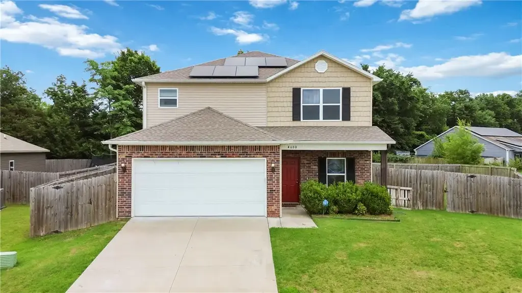 4600 W Hoover Loop, Fayetteville