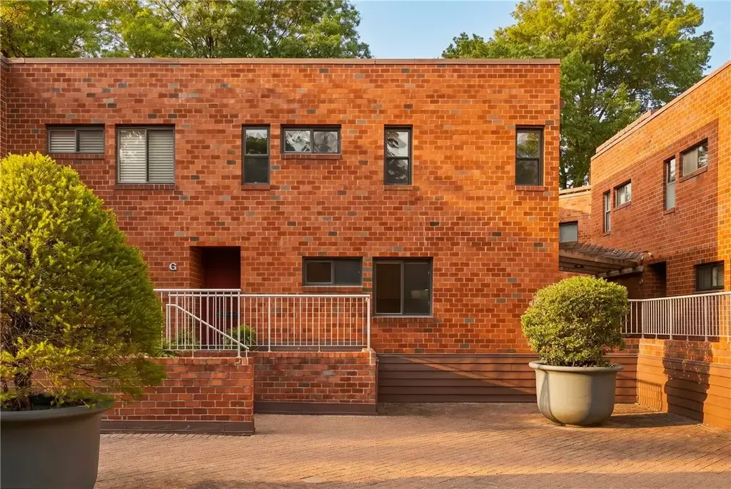 5545 Forbes Avenue G, Squirrel Hill