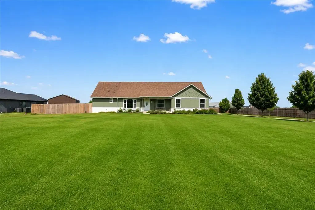 407 Madison 7353, Hindsville