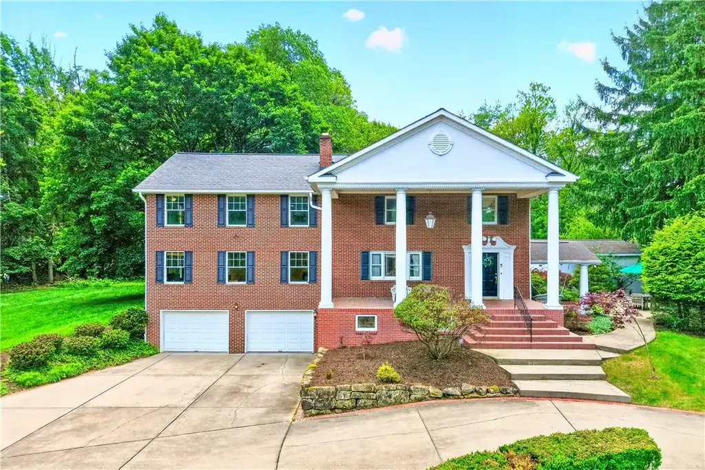 2590 Wildwood, Hampton
