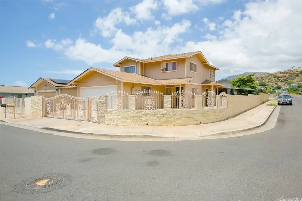 86-196 Moekolu Street, Waianae