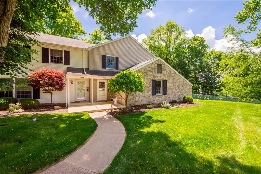 179 Roscommon Place , Peters